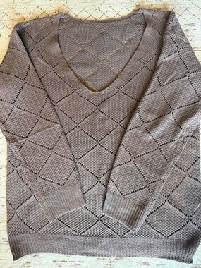 SHEIN Gray V-Neck Openwork Diamond Knit Sweater